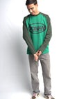 VARSITY LONGSLEEVE DARK X MOSS GREEN