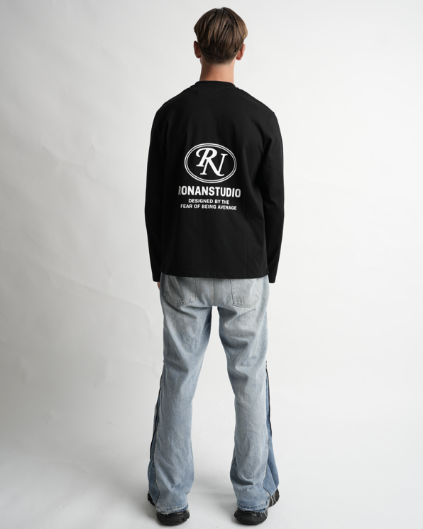 STAR LONGSLEEVE BLACK