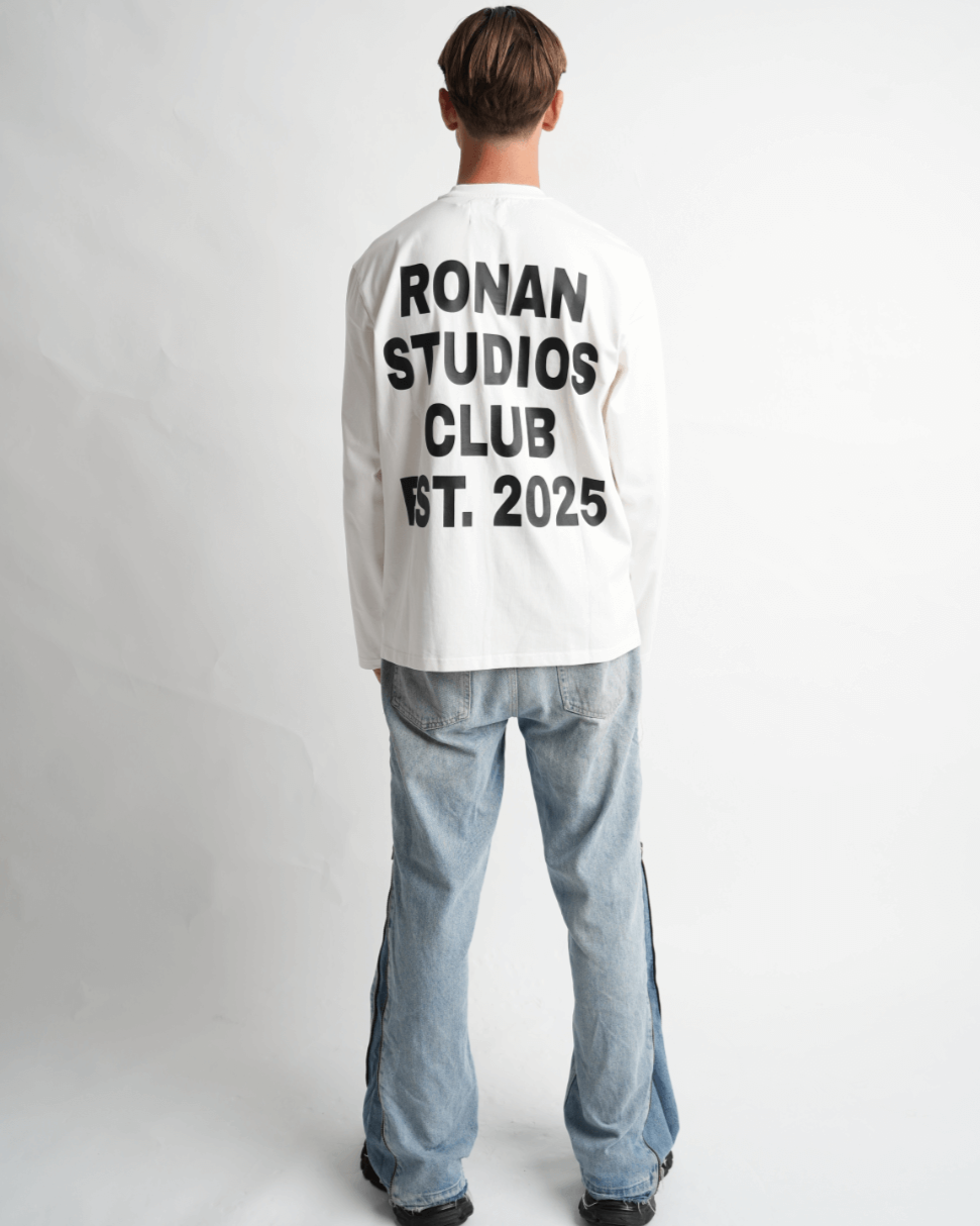 Pre-order: Ronanstudio oversized white longsleeve