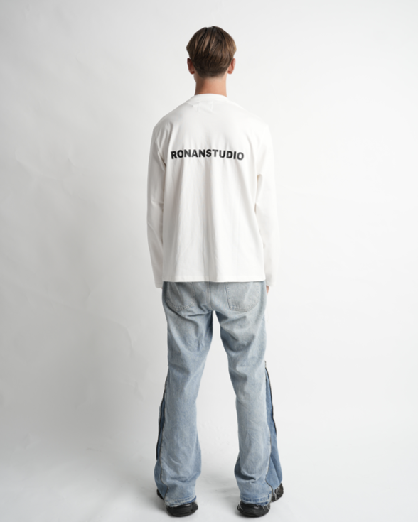 STUDIO WHITE OVERSIZED LONGSLEEVE