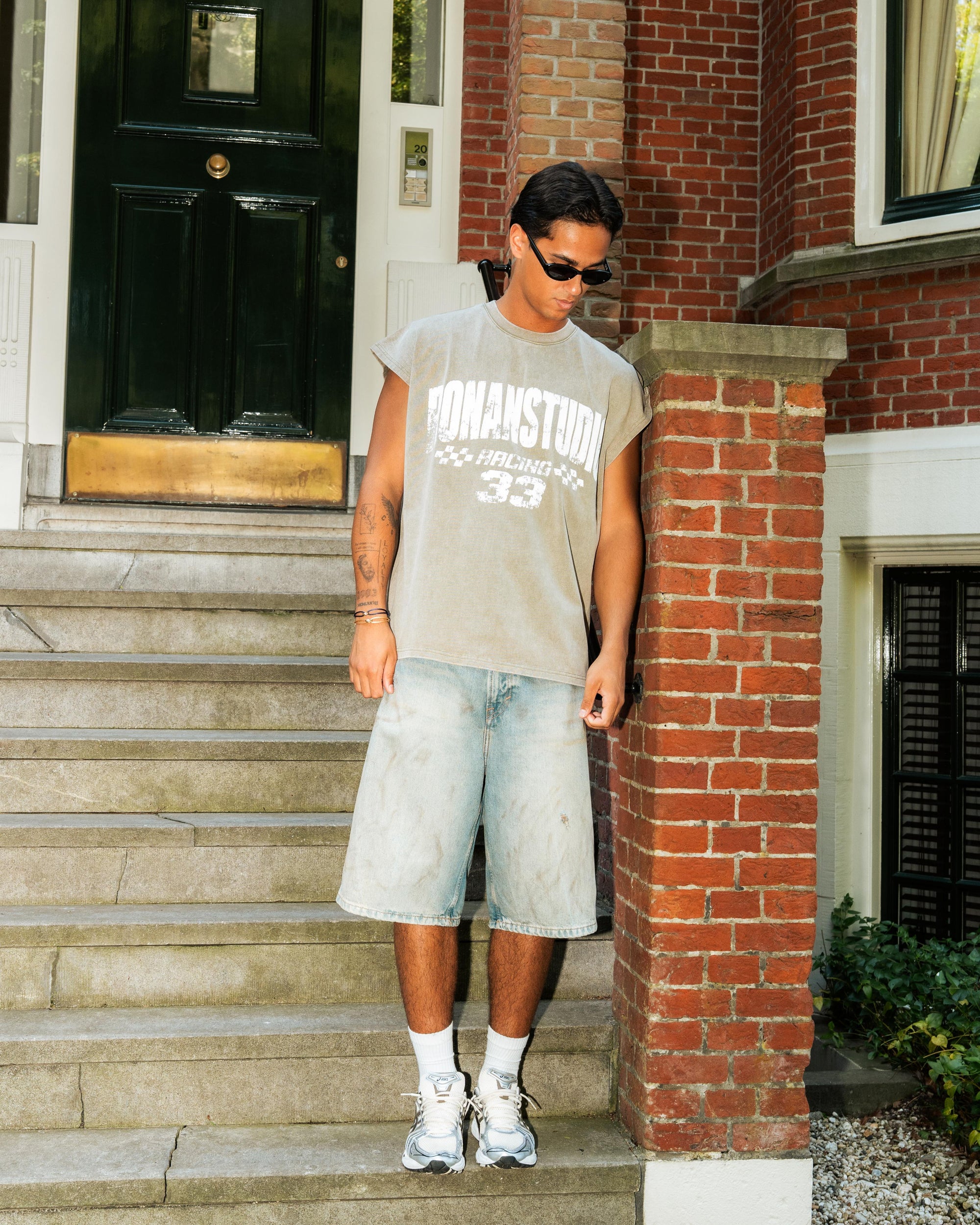 PRE-ORDER RACING SLEEVELESS T-SHIRT WASHED OLIVE
