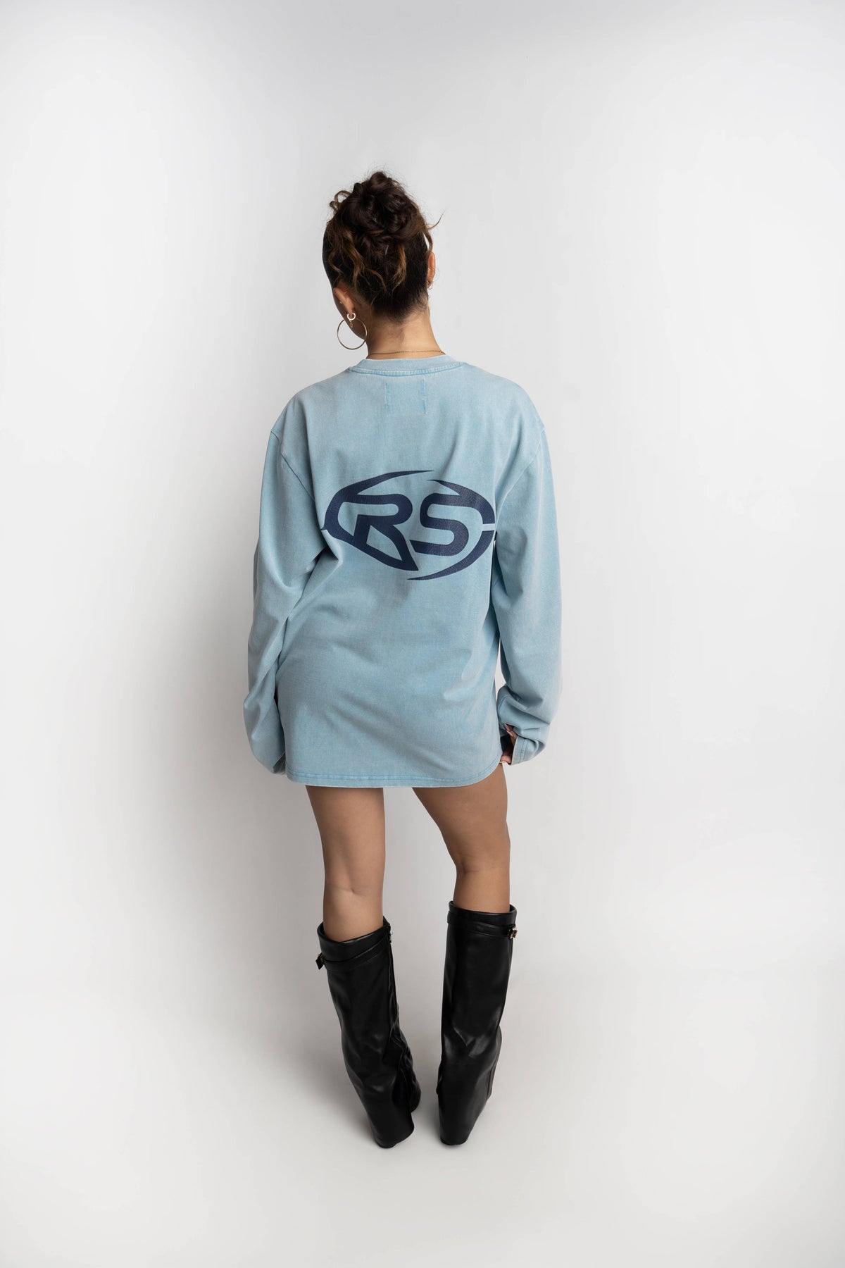 PRE-ORDER RONAN EE LONGSLEEVE WASHED BLUE