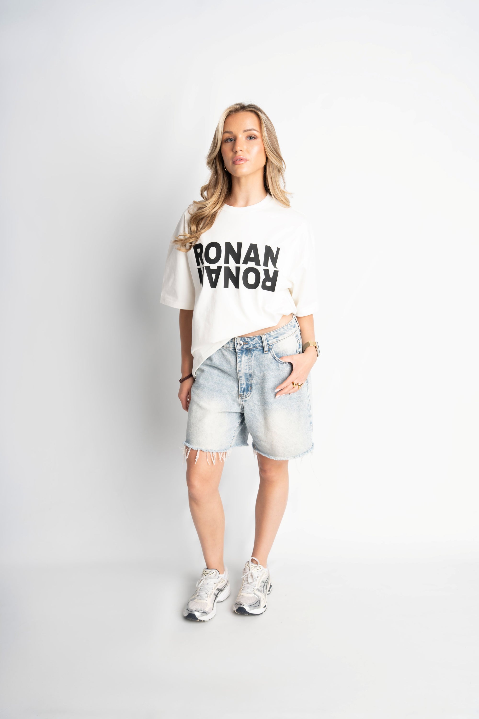 PRE-ORDER CLUB T-SHIRT WHITE