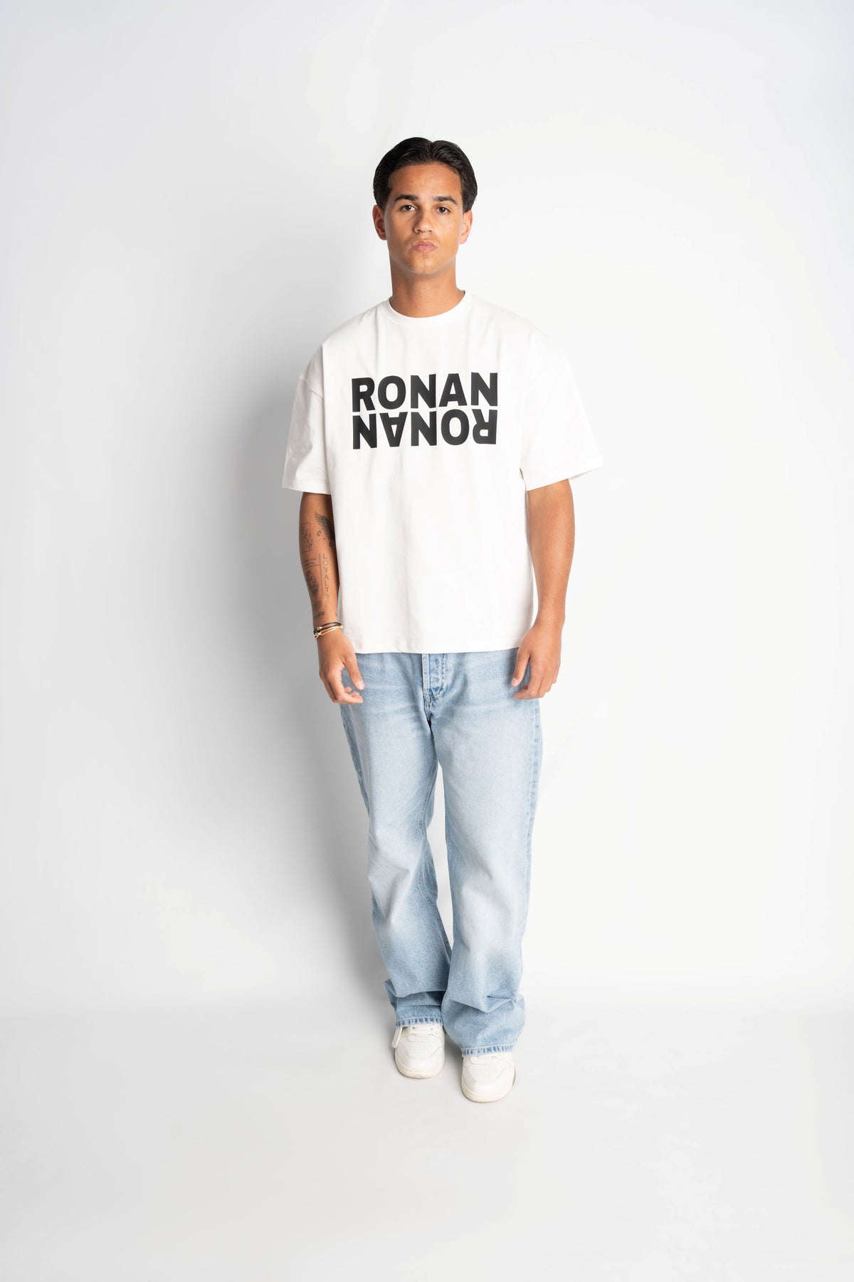 Ronan Studio CLUB T-SHIRT WHITE – RONANSTUDIO.EU