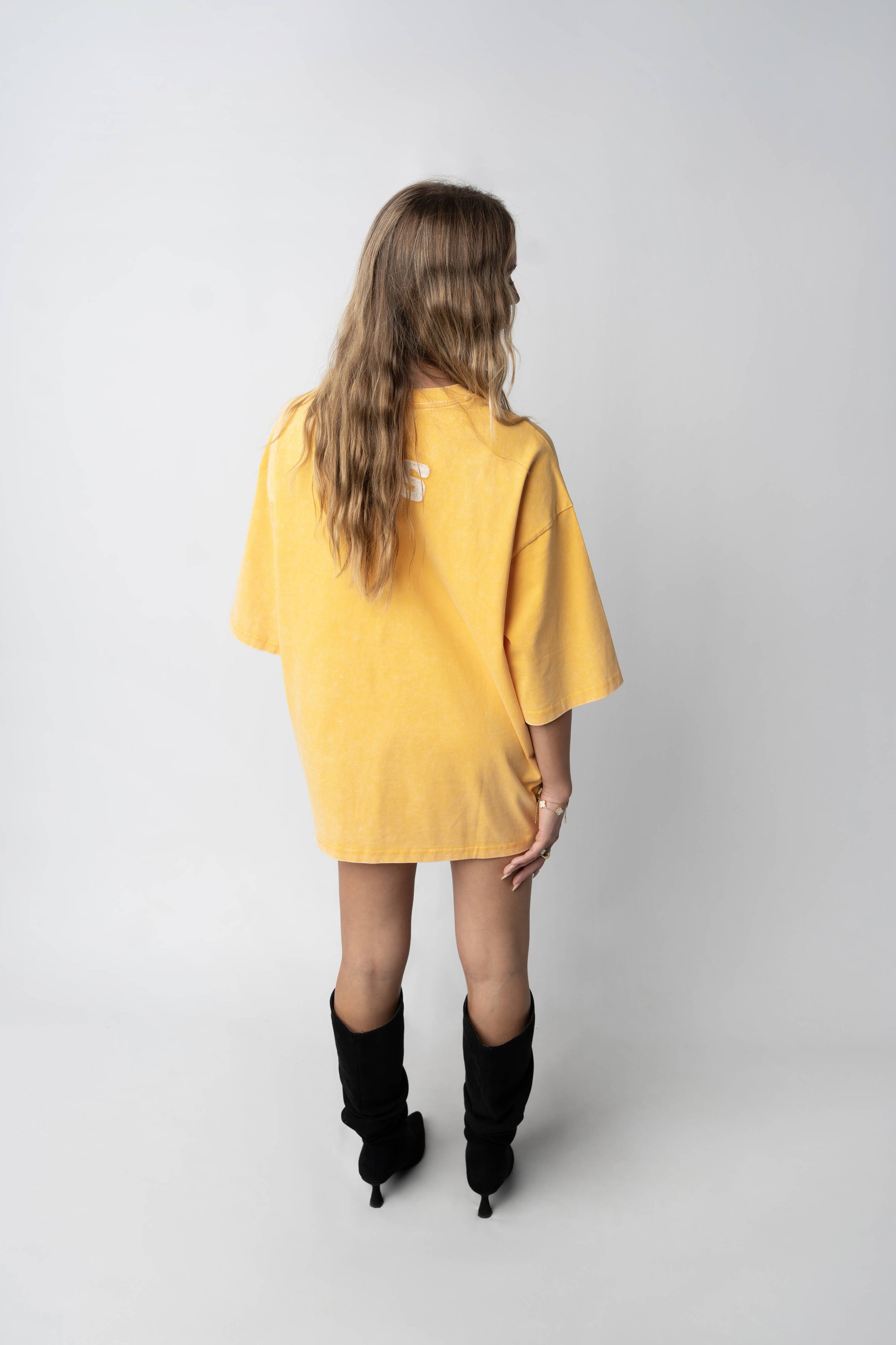 RS ATELIER T-SHIRT WASHED HONEY GOLD