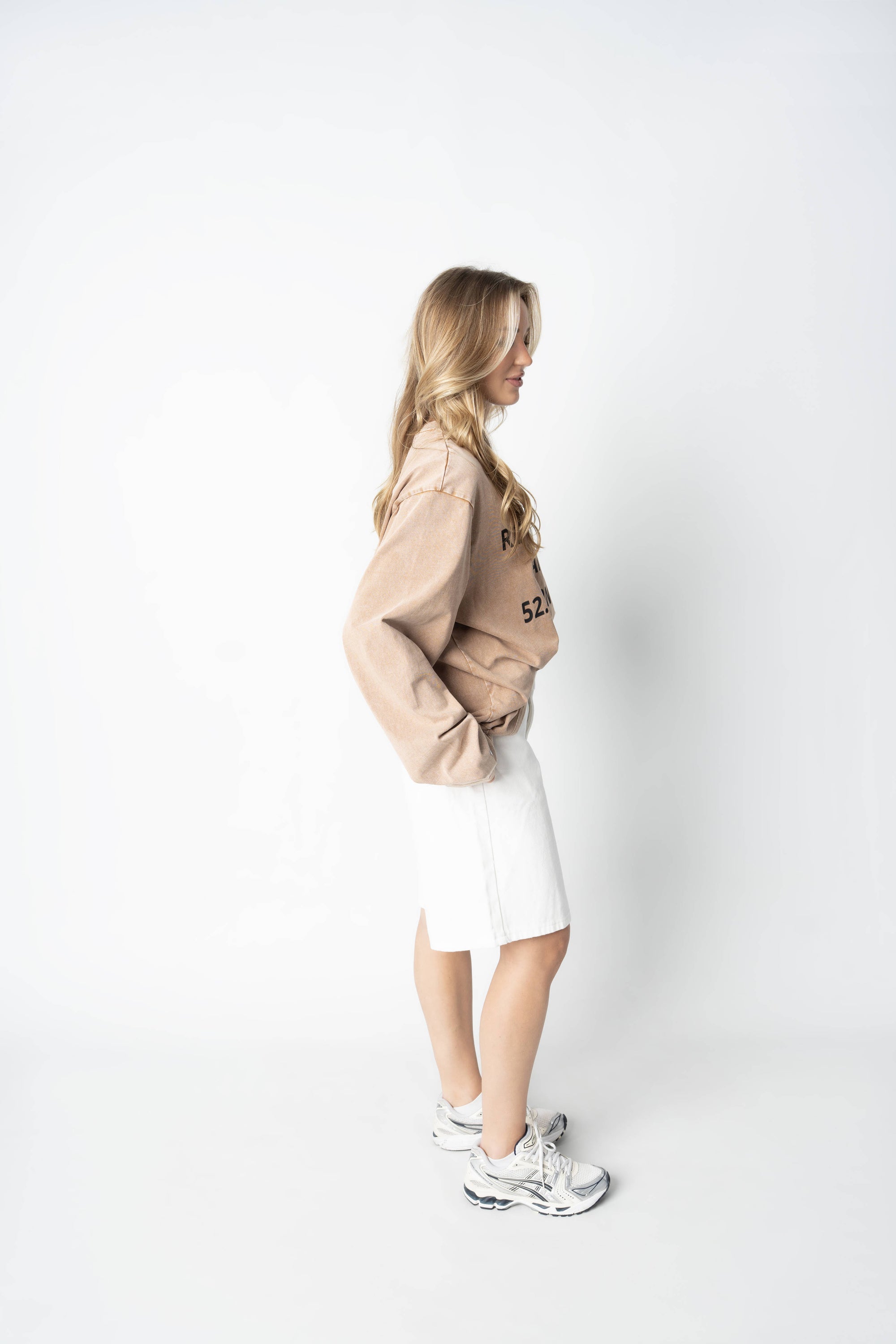 ATELIER LONGSLEEVE WASHED BROWN