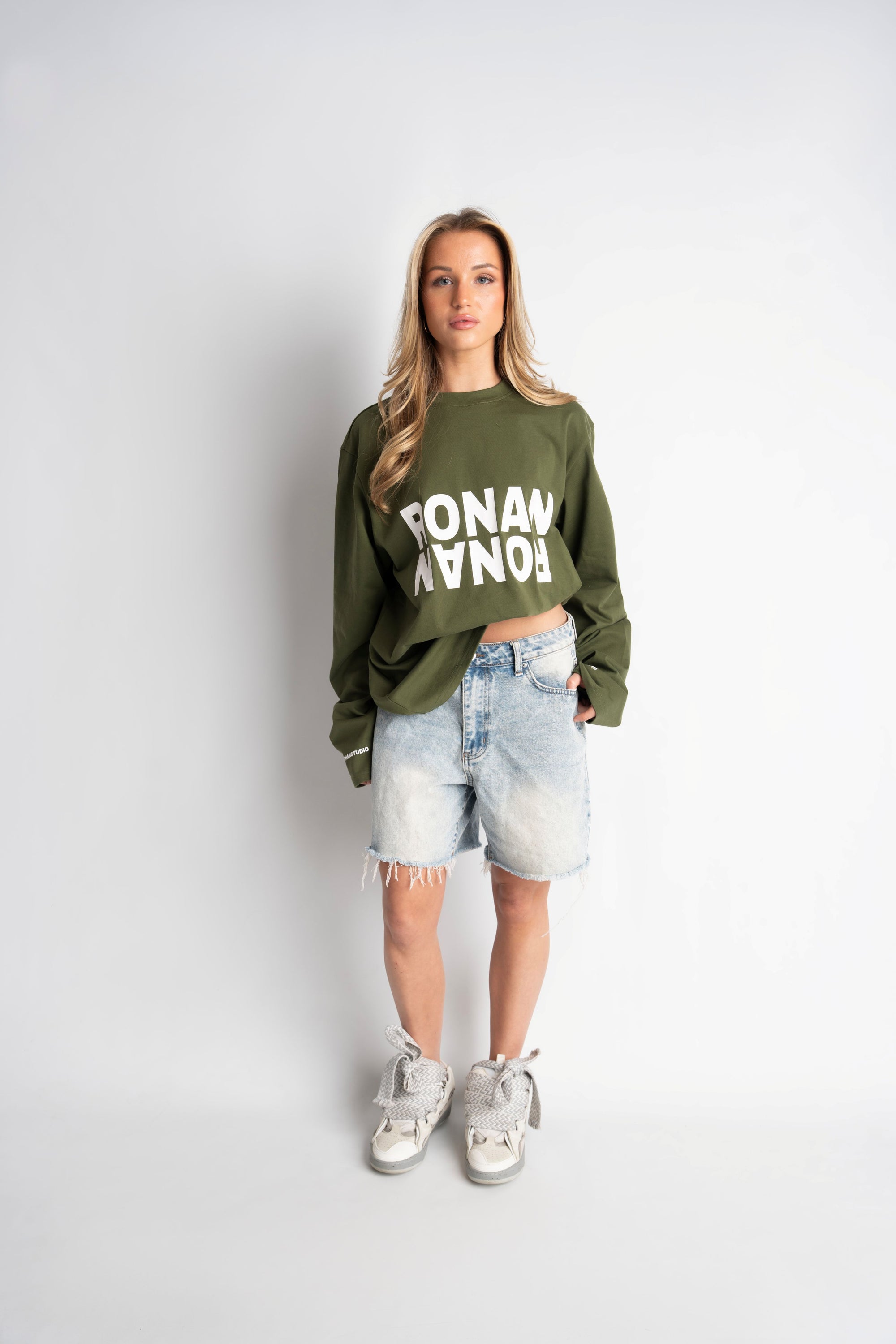 CLUB OVERSIZED LONGSLEEVE OLIVE GREEN