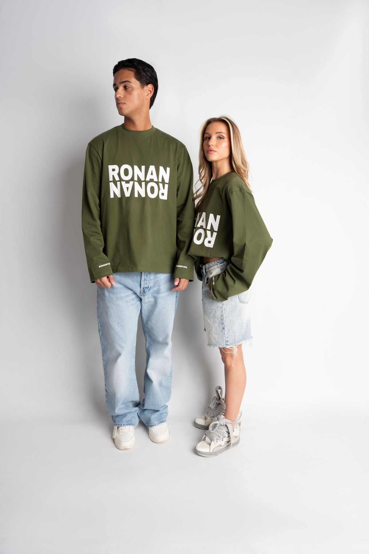 Ronan Studio CLUB OVERSIZED LONGSLEEVE OLIVE GREEN – RONANSTUDIO.EU