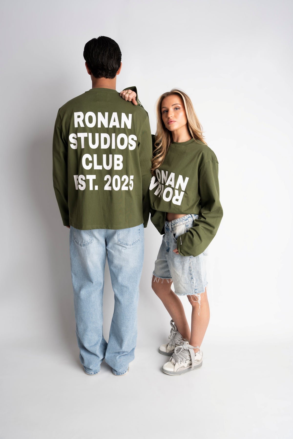 CLUB OVERSIZED LONGSLEEVE OLIVE GREEN – RONANSTUDIO.EU