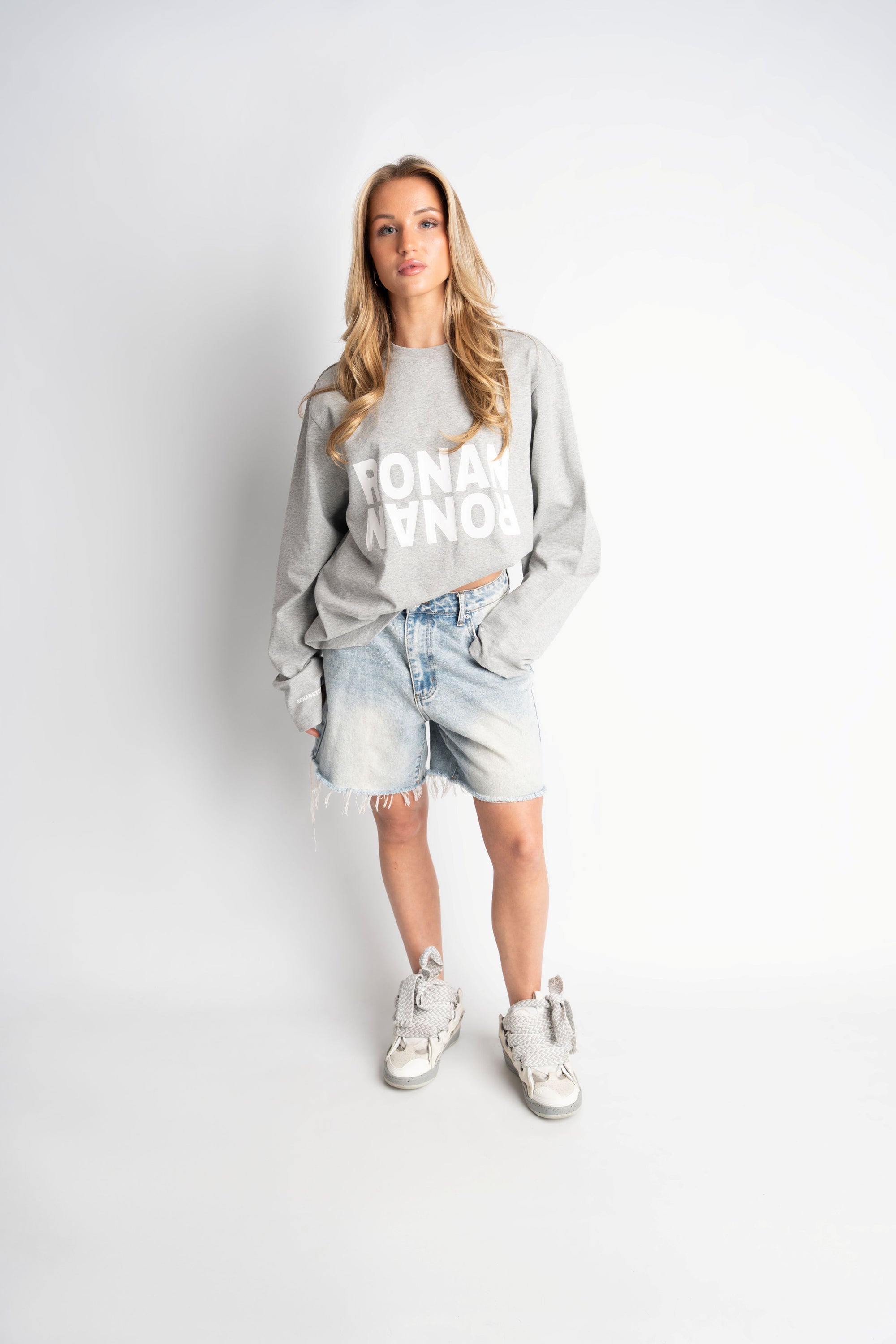 CLUB OVERSIZED LONGSLEEVE GREY