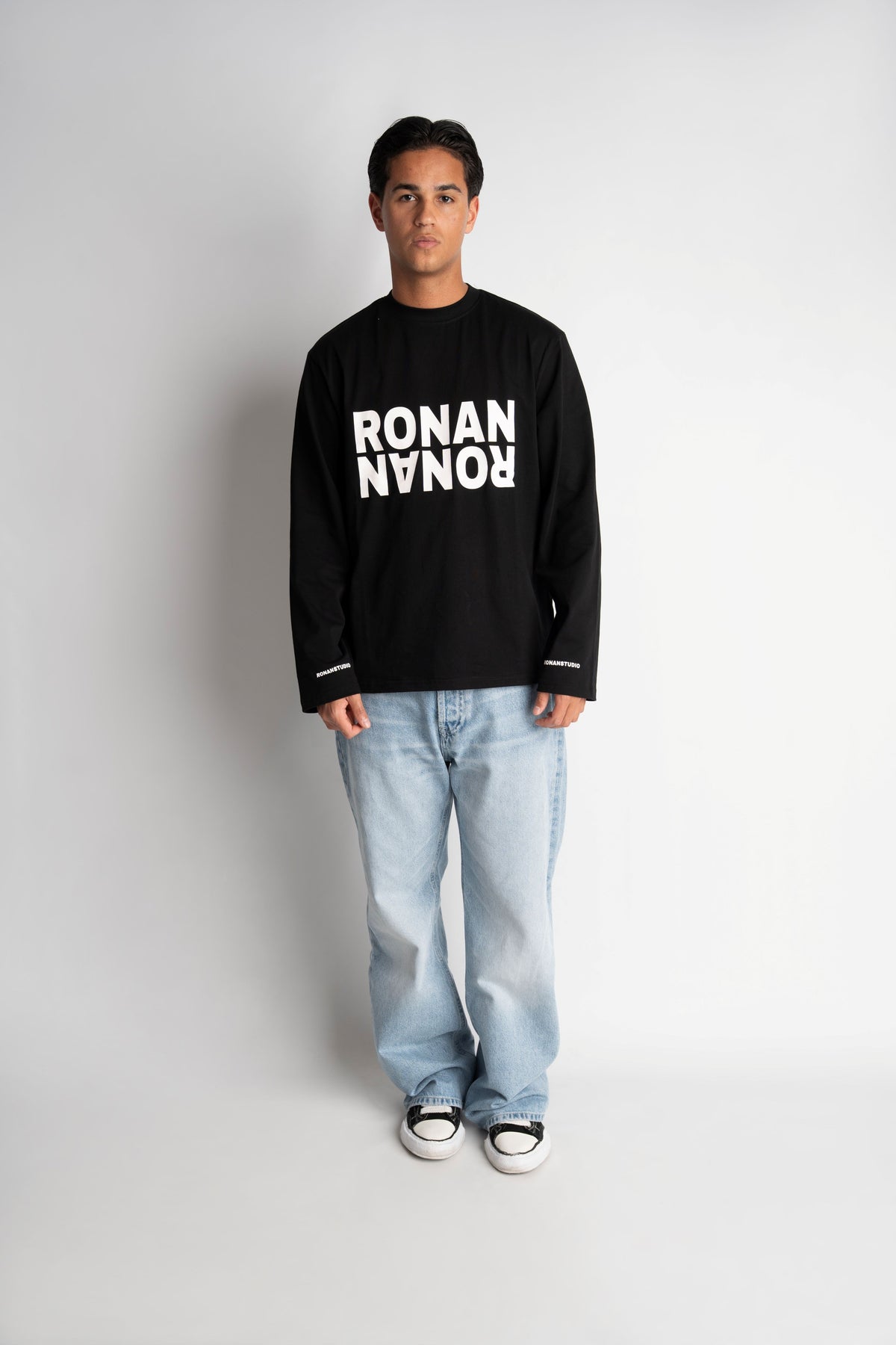 CLUB OVERSIZED LONGSLEEVE BLACK – RONANSTUDIO.EU