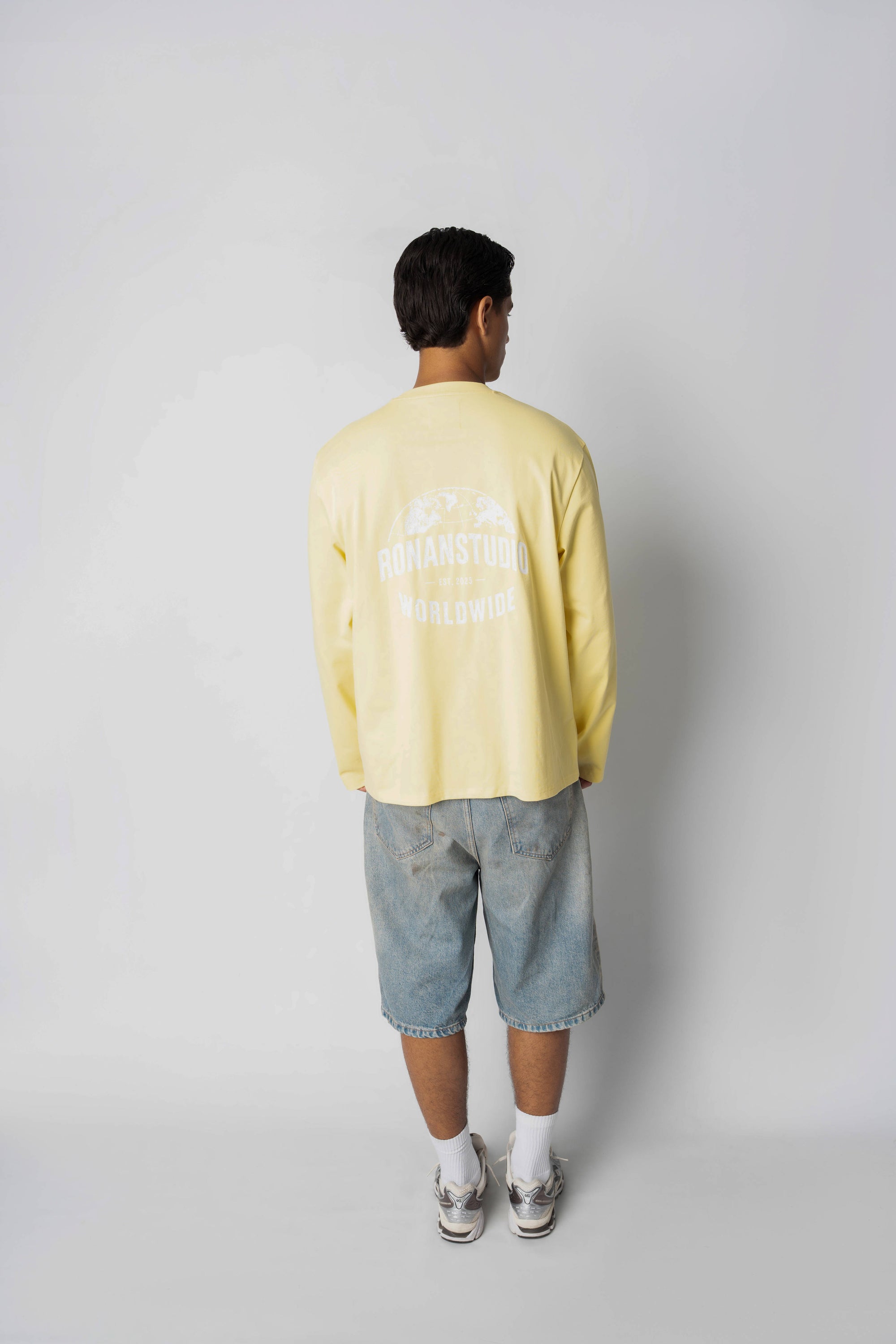 WORLDWIDE LONGSLEEVE BUTTER YELLOW