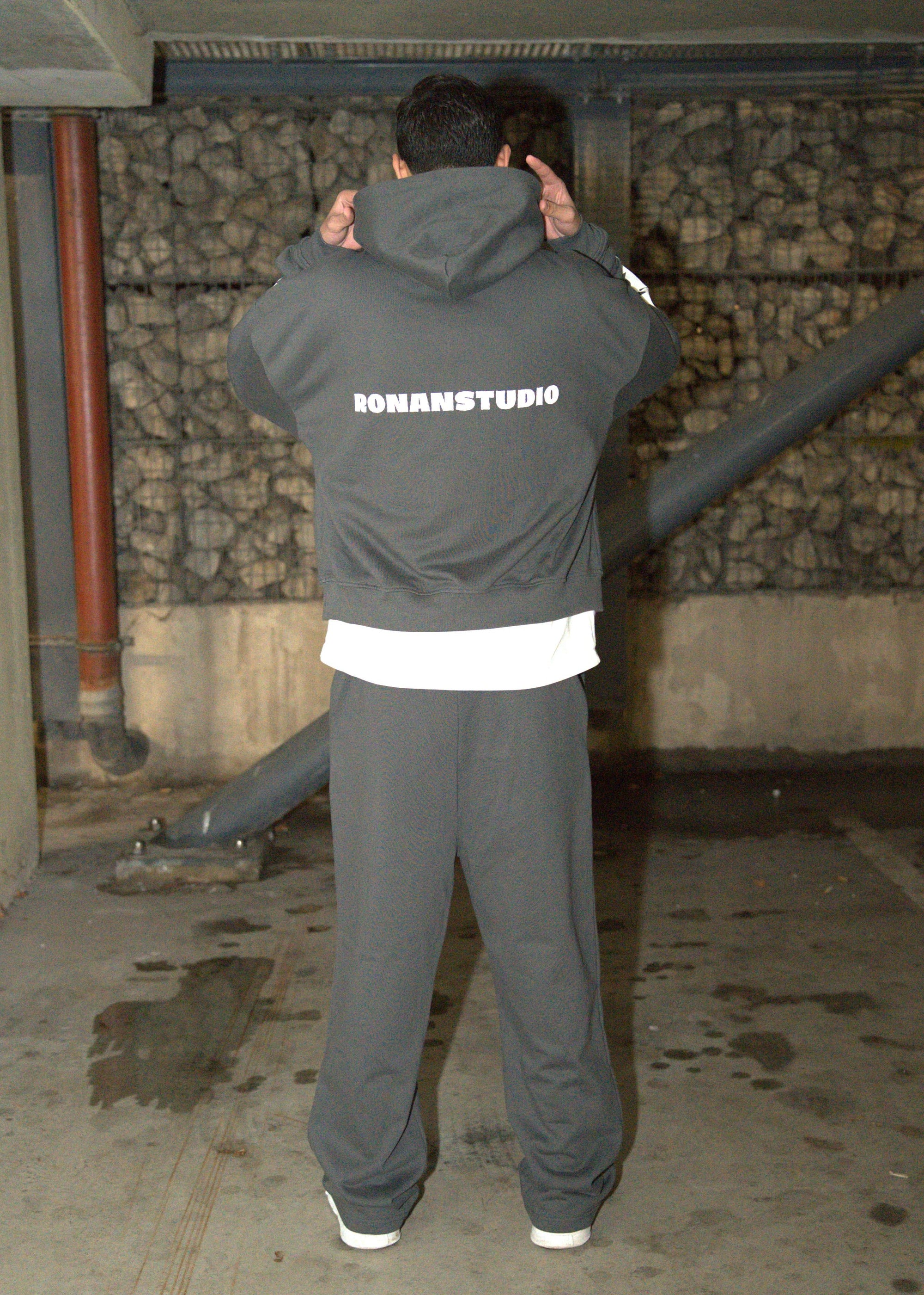 333 ARCHE TRACKSUIT DARK GREY