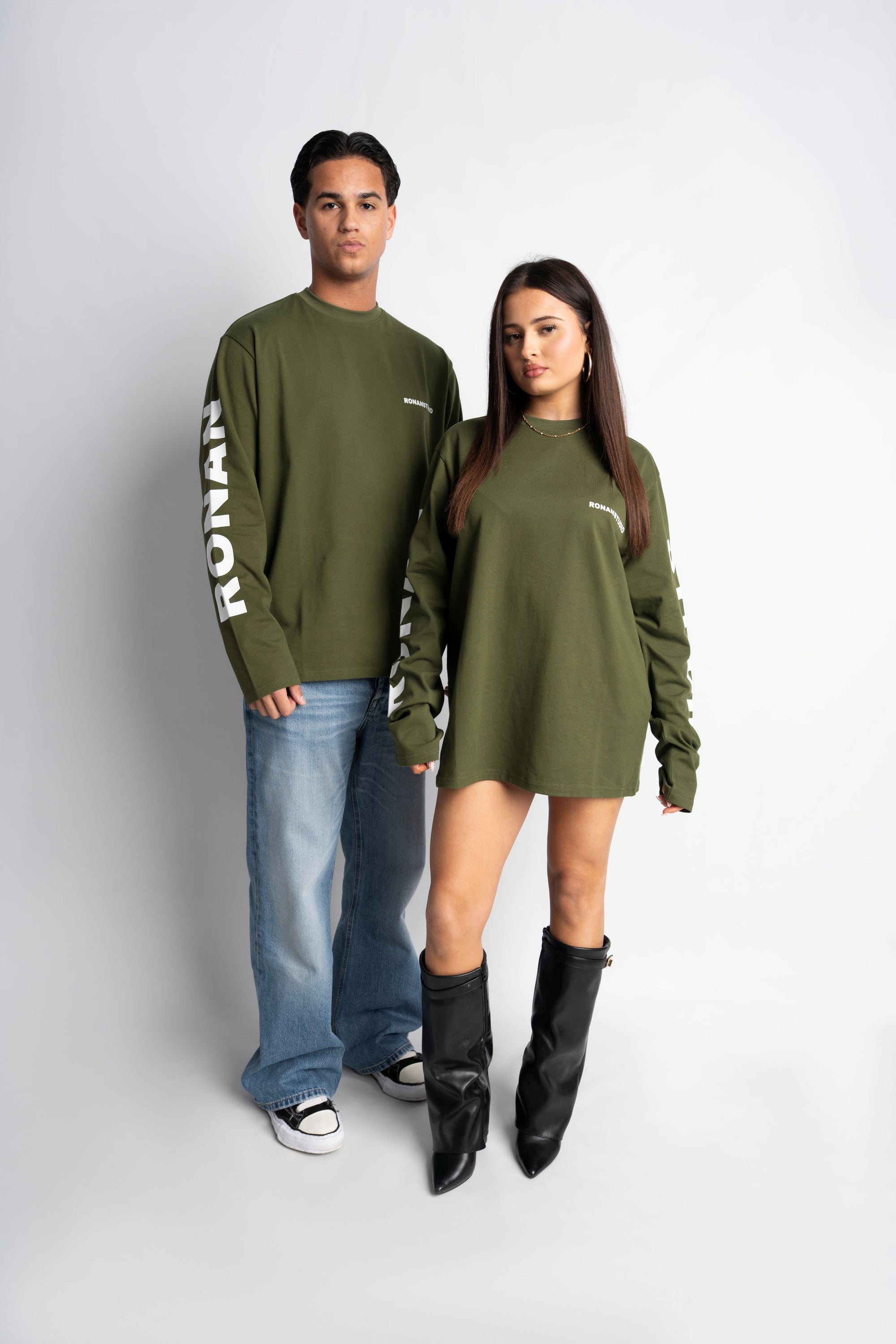STUDIO OLIVE GREEN OVERSIZED LONGSLEEVE