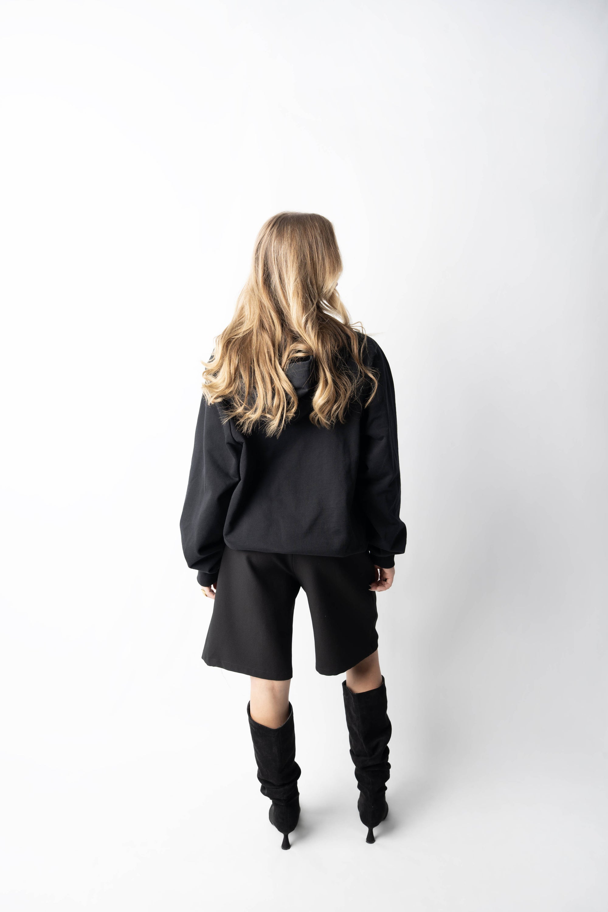 RONAN ARCHIVE ZIP UP BLACK