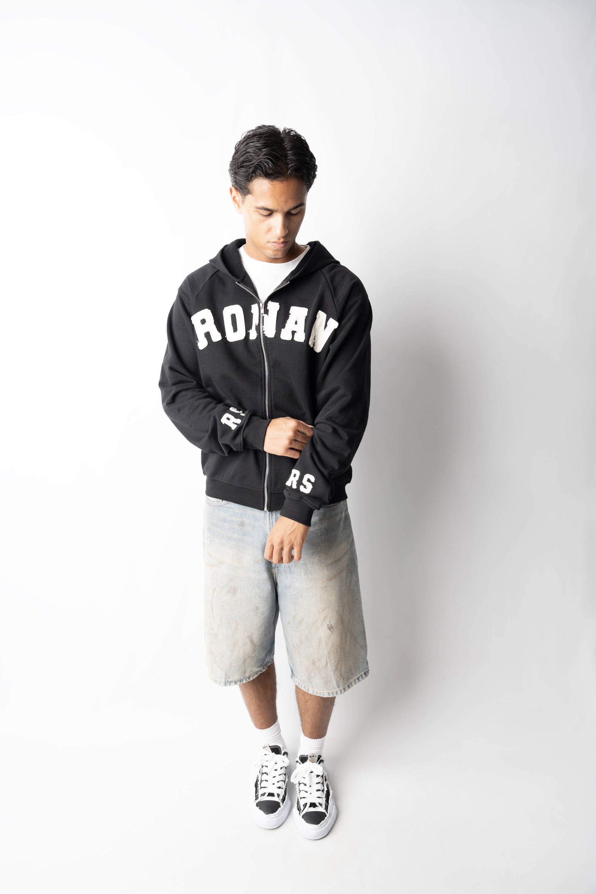 RONAN ARCHIVE ZIP UP BLACK