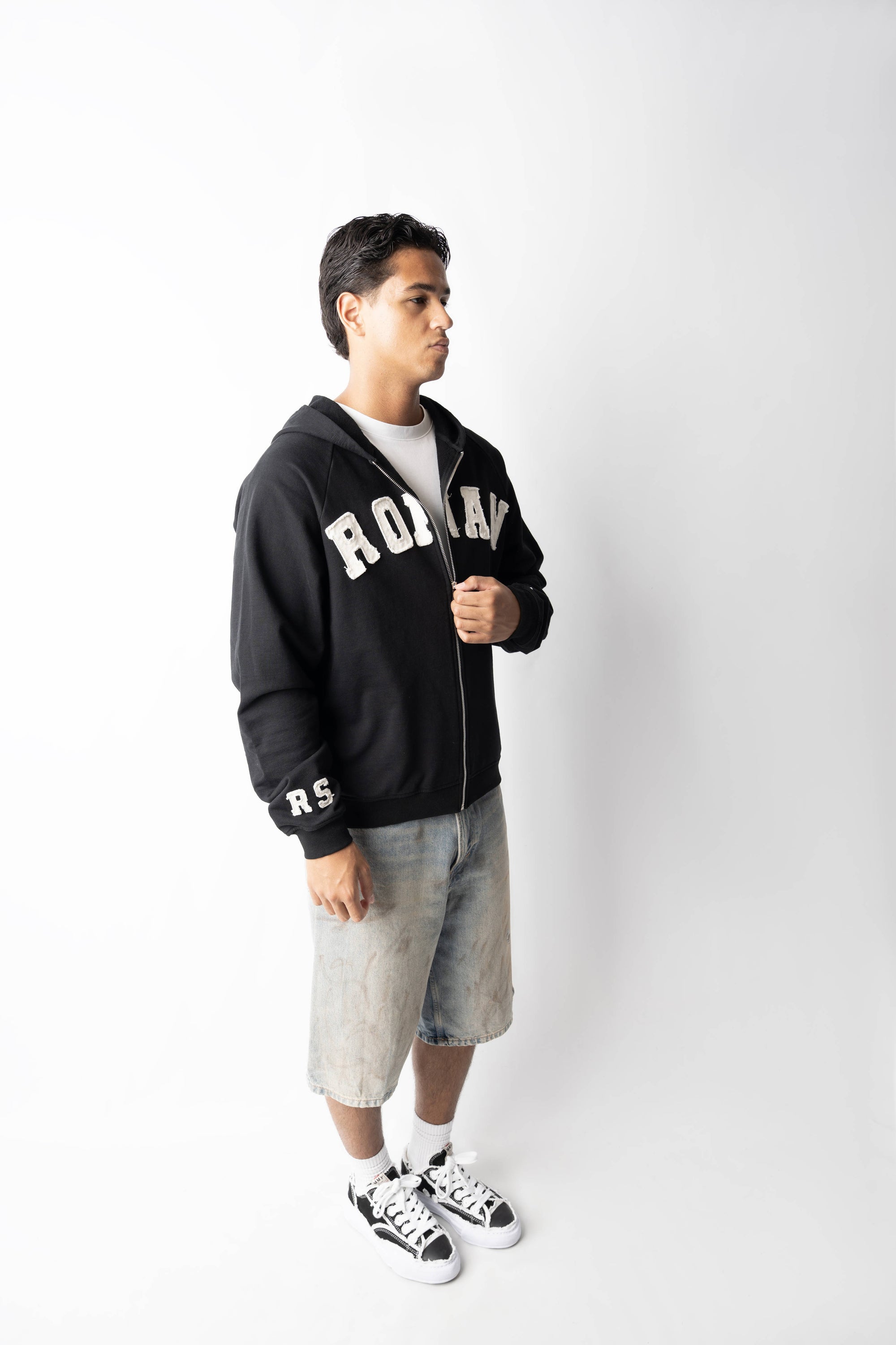 RONAN ARCHIVE ZIP UP BLACK