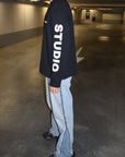 PRE-ORDER Ronanstudio oversized zwarte longsleeve