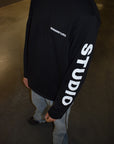 PRE-ORDER Ronanstudio oversized zwarte longsleeve