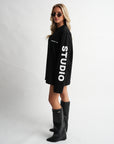 RONANSTUDIO zwarte oversized longsleeve